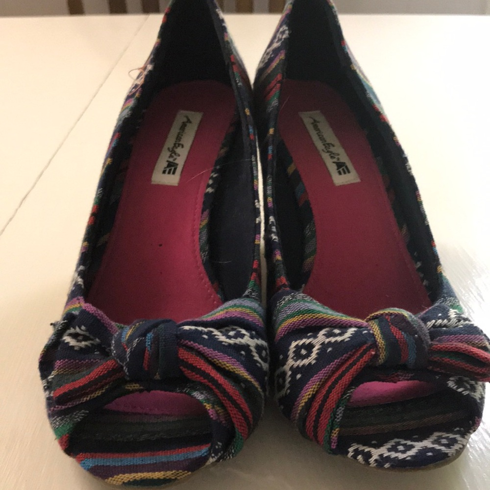 Tribal stripe cork wedges